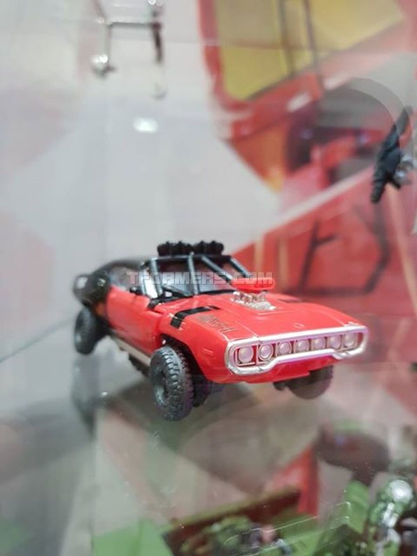 Mcmcomiccon 2018 Hasbro Pannel Devstator Shatter Skrapmetal And Cogman Studio Series Reveals  (10 of 28)